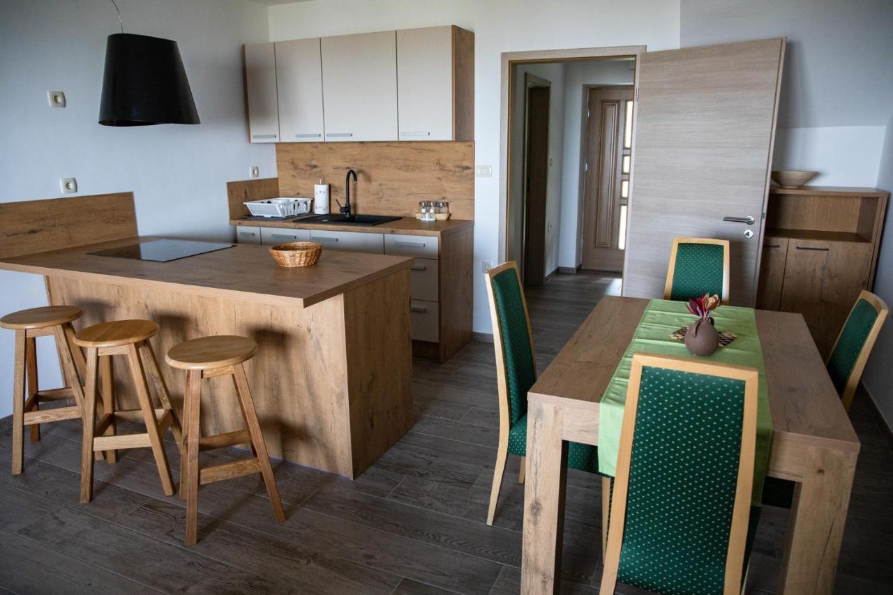 Apartmaji Hocka Koca Hočko Pohorje Kültér fotó